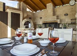 Artdeco Luxury Suites