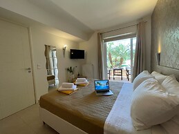 Artdeco Luxury Suites