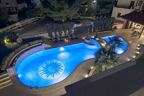 Artdeco Luxury Suites