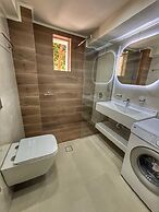 Artdeco Luxury Suites