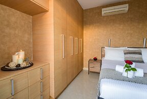 Artdeco Luxury Suites