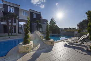 Artdeco Luxury Suites