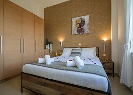 Artdeco Luxury Suites