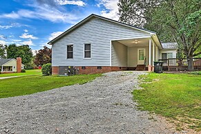 Lillington Home ~ 1 Mi to Cape Fear River!