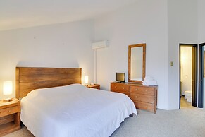 Swiss Mtn Condo: 3 Mi to Seven Springs Resort