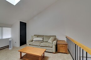 Swiss Mtn Condo: 3 Mi to Seven Springs Resort