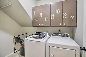 Glendale Escape w/ Pool ~ 1 Mi to Westgate!