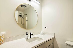 The Cottages: Ski-in/ski-out Condo at Eagle Point!