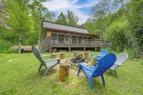 Hot Tub, Fire Pit: Waynesville Getaway Near Hiking