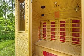 Hot Tub, Fire Pit: Waynesville Getaway Near Hiking