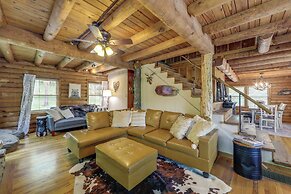 Hot Tub, Fire Pit: Waynesville Getaway Near Hiking