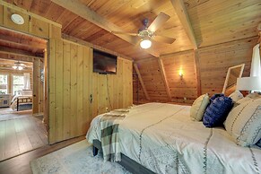 Hot Tub, Fire Pit: Waynesville Getaway Near Hiking