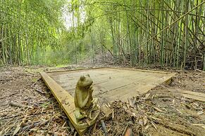 Hot Tub, Fire Pit: Waynesville Getaway Near Hiking