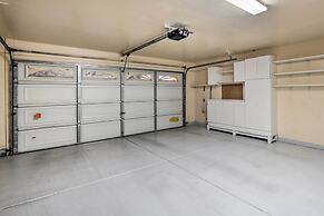 Pool & Game Room: Home in Goodyear Near Golfing