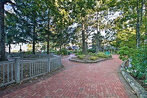 Ski-in Ski-out Wintergreen Condo w/ Balcony