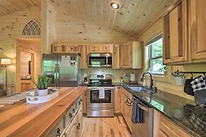 Private Hot Tub & EV Charger: Cozy Murphy Cabin!