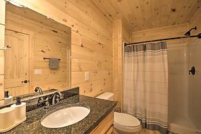 Private Hot Tub & EV Charger: Cozy Murphy Cabin!