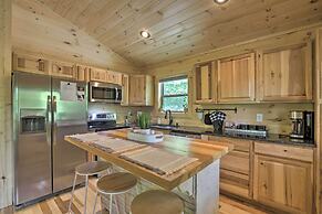 Private Hot Tub & EV Charger: Cozy Murphy Cabin!