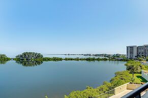 Balcony & Resort Amenities: Gulf Coast Escape!