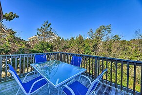 'west of the Moon' Ocean Apt w/ Beach Access!