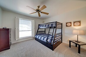 5 Mi to Camelback Ranch: Pet-friendly Home w/ Pool