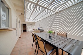 5 Mi to Camelback Ranch: Pet-friendly Home w/ Pool