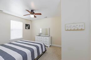 Breezy Ocean City Home: Walk to Beach + Boardwalk!