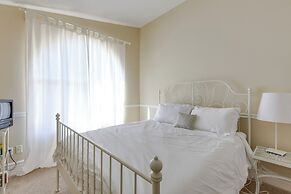 1 Mi to Golfing: Goodyear Home w/ Pool & Spa