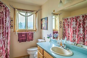 Luxe Alpine Cabin w/ Wraparound Deck & Mtn Views!