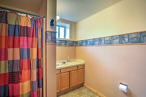 Luxe Alpine Cabin w/ Wraparound Deck & Mtn Views!