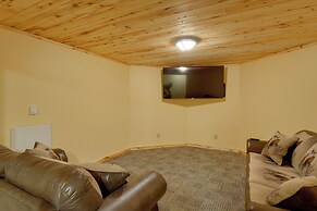 8696: 360 Mtn View & On-site Hiking!