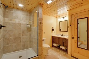 8696: 360 Mtn View & On-site Hiking!