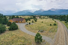 8696: 360 Mtn View & On-site Hiking!