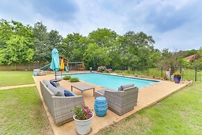 12 Mi to Dtwn: Austin Guest Cottage w/ Pool Access