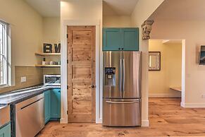 Buena Vista Home w/ Mtn Views, Walk to Main St