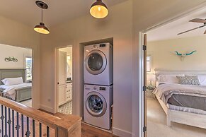 Buena Vista Home w/ Mtn Views, Walk to Main St