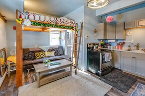 2 Mi to Dtwn & Pioneer Park: Fairbanks Studio!