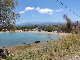 Zinovia Apartments & Studio