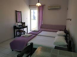 Zinovia Apartments & Studio