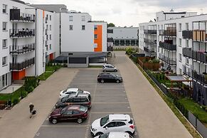 Trendy Apartment + Parking by Renters