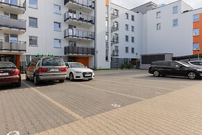 Trendy Apartment + Parking by Renters