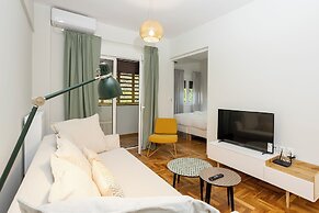 Trendy 2 bedroom Apartment 5min to metro