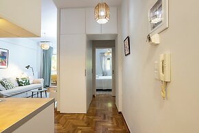 Trendy 2 bedroom Apartment 5min to metro