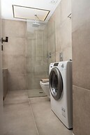 Trendy 2 bedroom Apartment 5min to metro