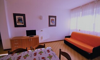 Three-bedroom Apartment With Seaview