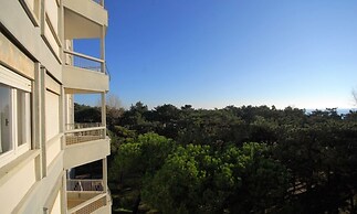 Three-bedroom Apartment With Seaview