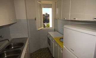 Three-bedroom Apartment With Seaview