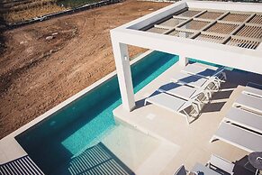 Starlight Villa Tropea - 4bd, 4ba, 4min To Beach