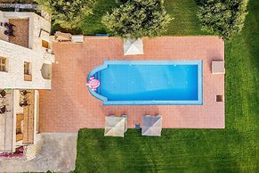 Villa Ostria Near Georgioupolis - 3bd 2ba