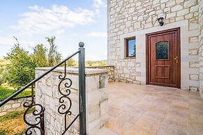 Villa Ostria Near Georgioupolis - 3bd 2ba
